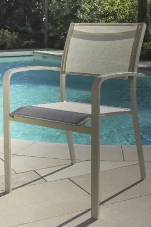 Offre Spéciale Fauteuil à accoudoir et textilène