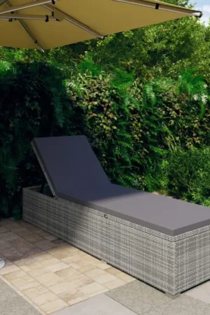 Chaise longue en résine tressée et coussin Produit De Marque