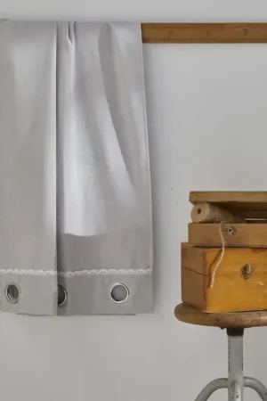 Rideau à oeillets romantique avec dentelle Quantité Limitée