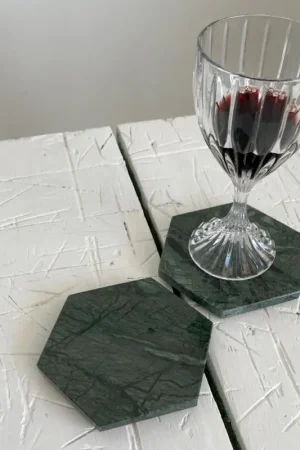 Retour Gratuit Ensemble de 2 sous-verres hexagonaux en marbre avec liège fabriqués en Italie - Narita