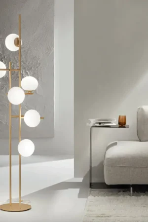 Lampadaire à LED en Métal Peint Doré et Verre Soufflé - Ailanto Quantité Limitée