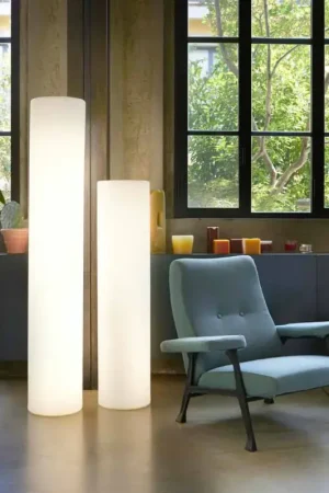 Quantité Limitée Lampadaire Slide Fluo cylindrique fabriqué en Italie