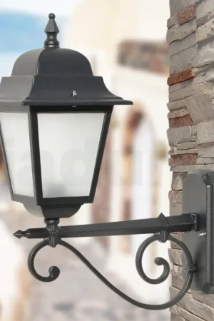 Acheter En Ligne Lampe avec structure en aluminium moulé sous pression et verre fabriquée en Italie - Scintilla