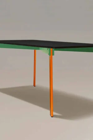 Table à manger moderne plateau en bois et base en acier fabriquée en Italie - Aronte Certifié